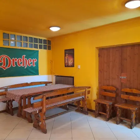 Négy évszak Casa de hóspedes
