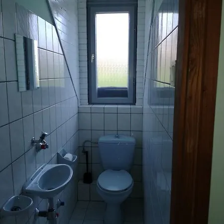 Negy Evszak Vendeghaz Konukevi 3*
