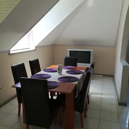 Penzion Negy Evszak Vendeghaz 3*