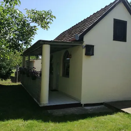 Negy Evszak Vendeghaz Balatonboglár